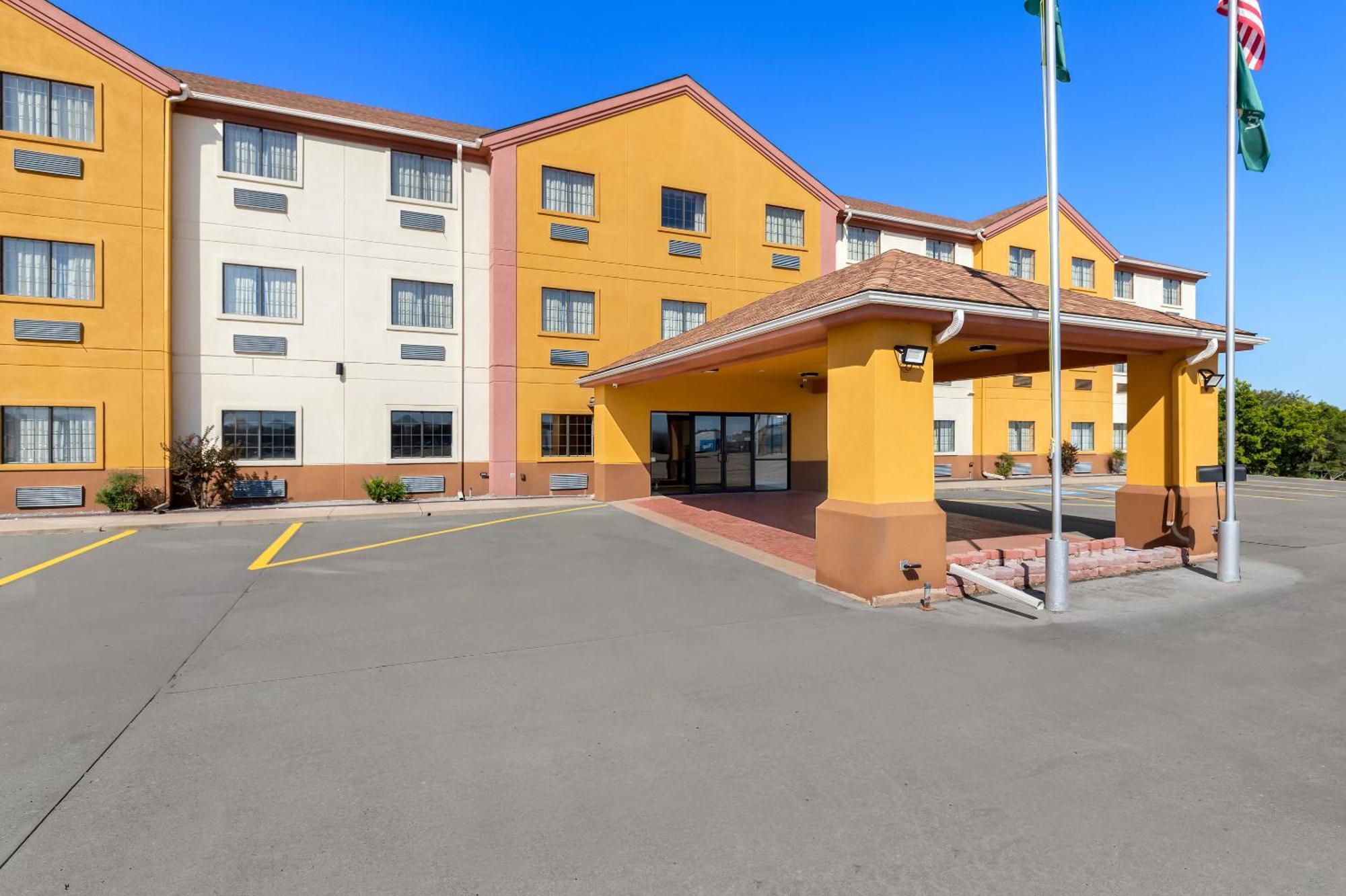 Quality Inn & Suites Mcalester Zewnętrze zdjęcie